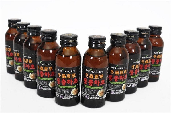Nước đông trùng hạ thảo Hàn Quốc thanh mát và bổ dưỡng