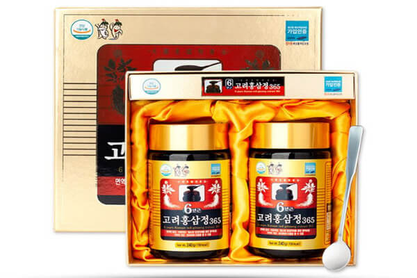 Nấu cháo cao nước hồng sâm Hàn Quốc